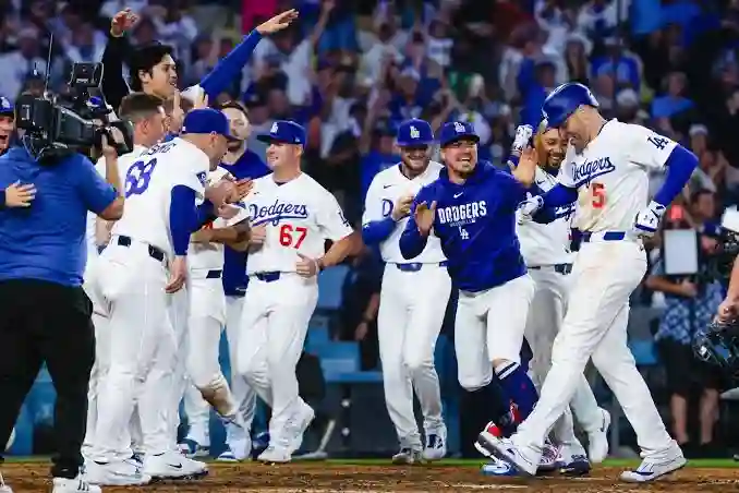 Dodgers Edge Nationals